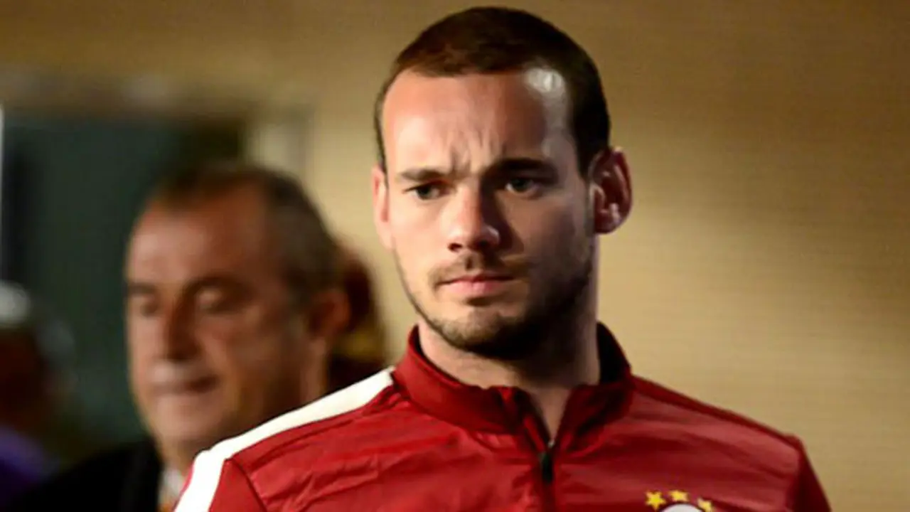 sneijder-130902b.jpg
