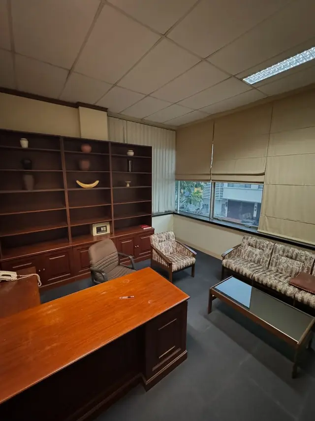 9 Potret Gedung Kantor Bimbel Jerome Polin, Jadi Impian yang Terwujud
