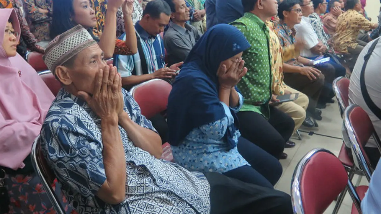 Anak Buruh Potong Ayam Jadi Polisi