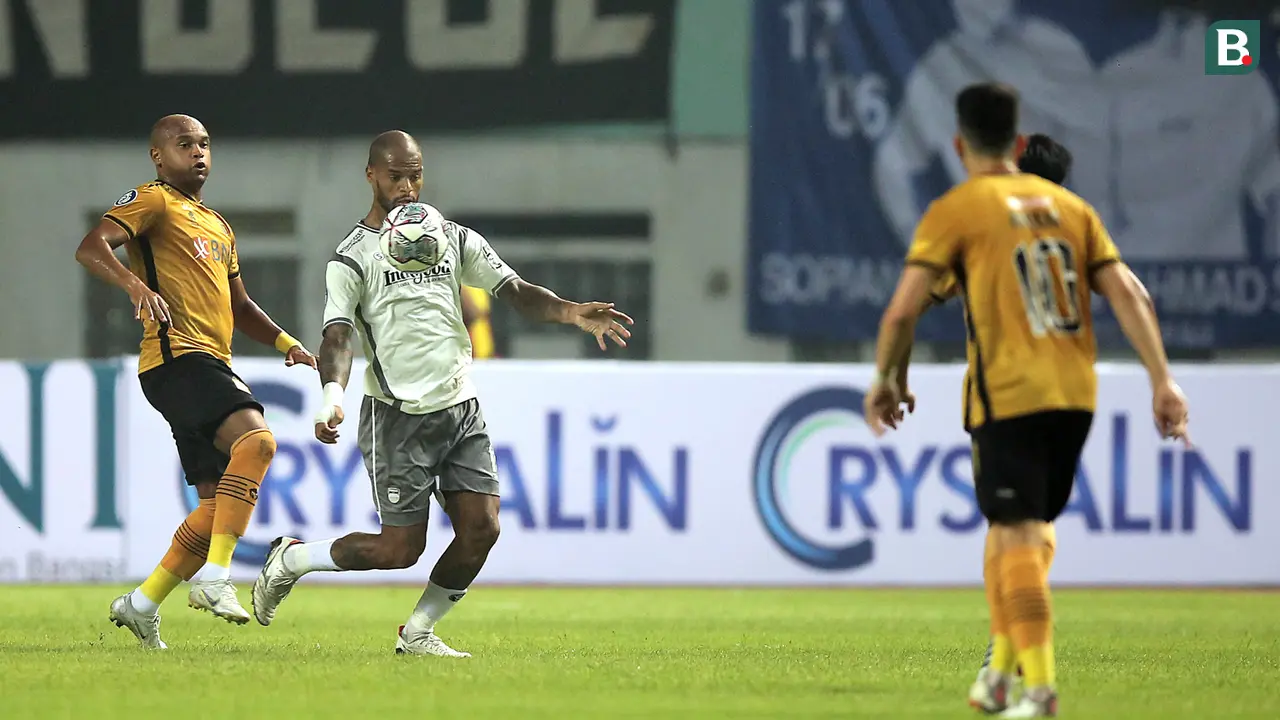 BRI Liga 1 2022/2023: Bhayangkara FC vs Persib Bandung