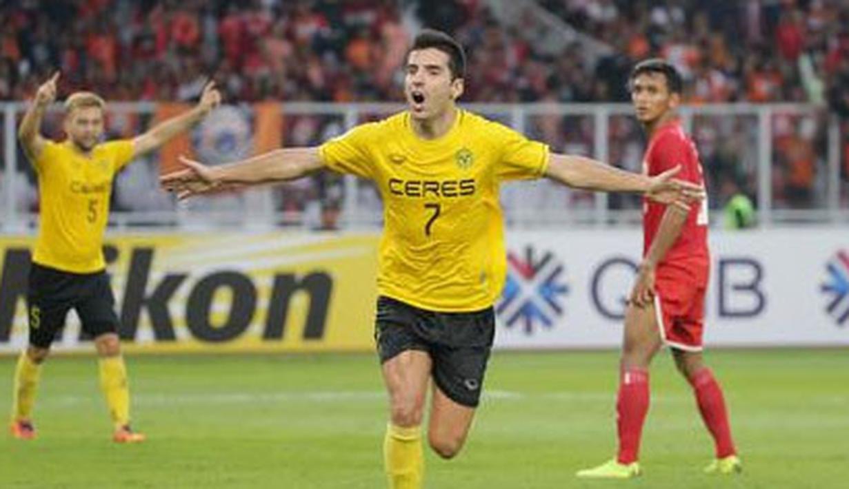 Bienvenido Maranon - Pemain Filipina ini telah mengemas empat gol. Namun sayang sang pemain dipastikan tidak akan menambah pundi-pundi golnya lagi lantaran negaranaya telah tersingkir di fase grup Piala AFF 2020. (Bola.com/Peksi Cahyo)