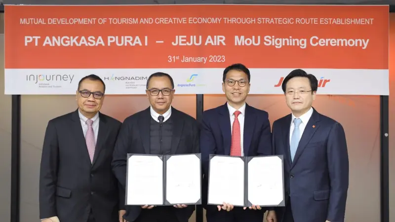  MoU antara Angkasa Pura I dengan Jeju Air tentang Pengembangan Pariwisata dan Ekonomi Kreatif melalui Pembukaan Rute Penerbangan di Jeju Air Seoul Branch 3F, Aviation Services Center 3F, Seoul, Korea Selatan, pada Selasa, 31 Januari 2023.