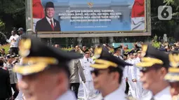 Secara resmi, Presiden Prabowo Subianto melantik 961 kepala daerah beserta para wakilnya di halaman tengah Istana Kepresidenan pada Kamis (20/2/2025). (Liputan6.com/Herman Zakharia)
