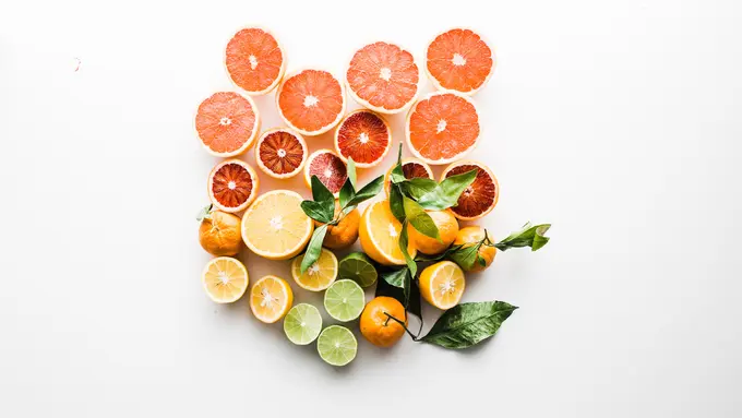 Healthy food / Photo by Edgar Castrejon on Unsplash