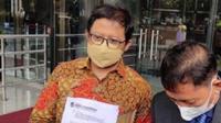 Ubedilah Badrun melaporkan Kaesang dan Gibran atas kasus dugaan koruspi ke KPK. (Liputan6.com/ Istimewa)