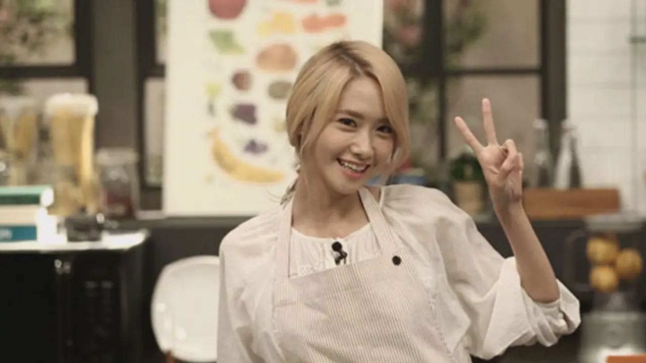 Yoona 