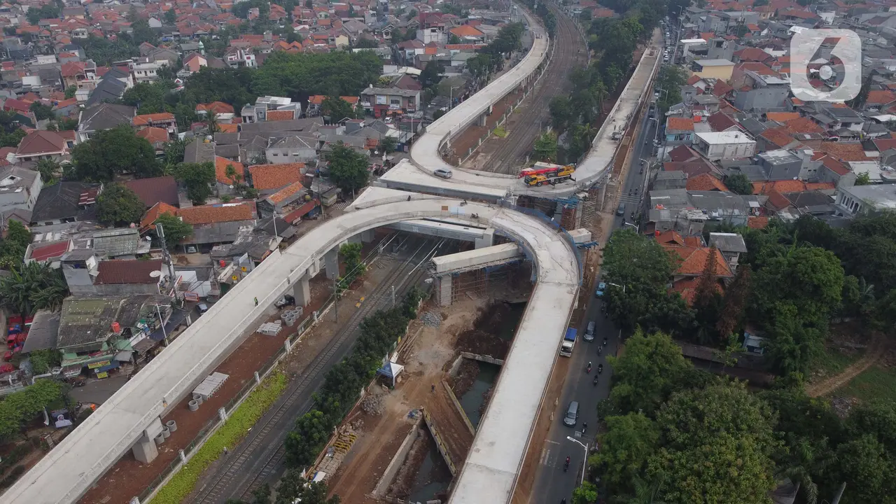 FOTO: Melihat dari Udara Pembangunan Jalan Layang Tapal Kuda Pertama di Jakarta