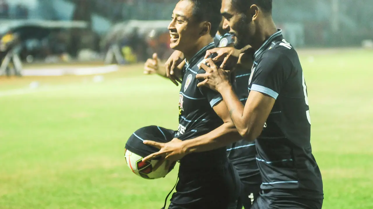 Arema Cronus