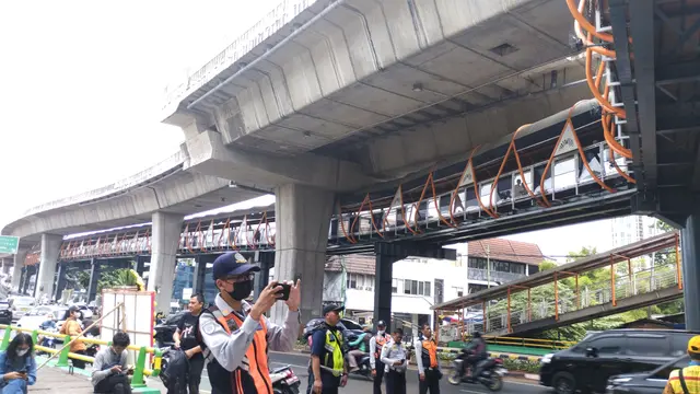 Skywalk Kebayoran Lama (Winda Nelfira)