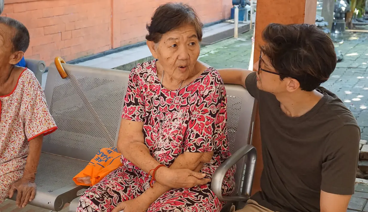 (Instagram/dimasbeck)