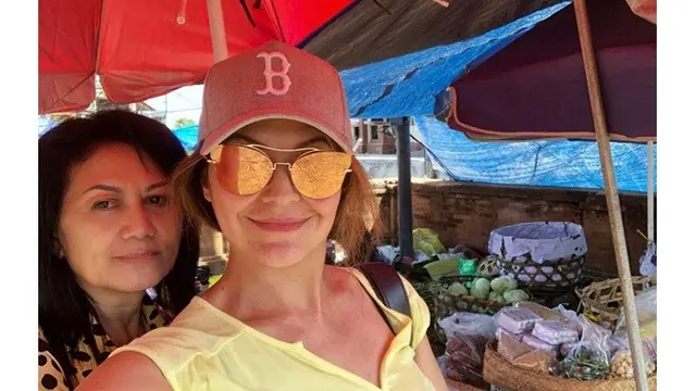 6 Potret Kebersamaan Tamara Bleszynski dan Ibunda, Ungkap Rasa Khawatir