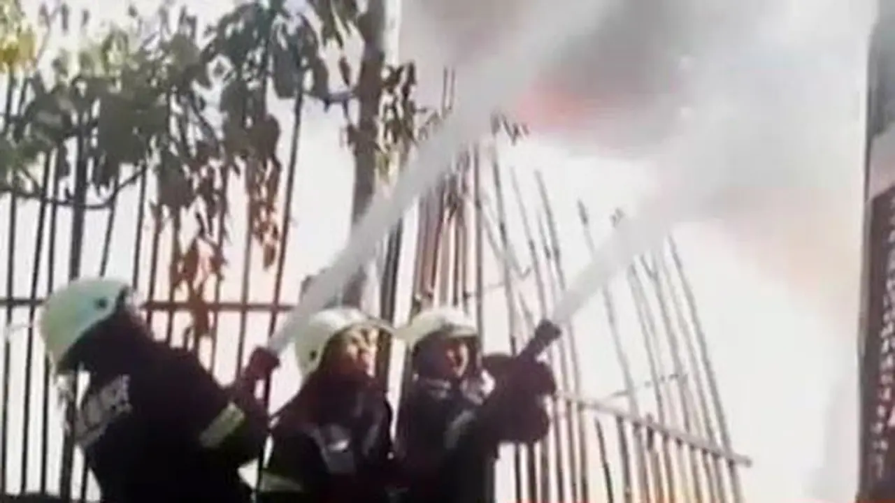 Pabrik Kasur Terbakar