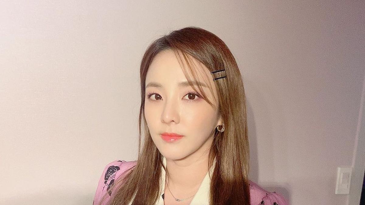 Sandara Park Bantah Tuduhan Narkoba dari Park Bom, Justru Khawatir dengan Sang Vokalis 2NE1