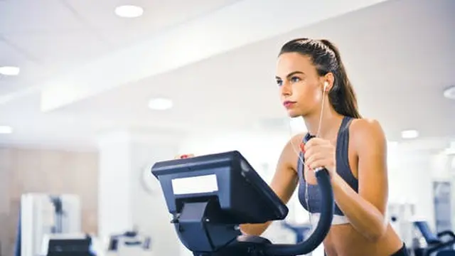 Kondisi Telinga yang Basah saat Menggunakan Headset