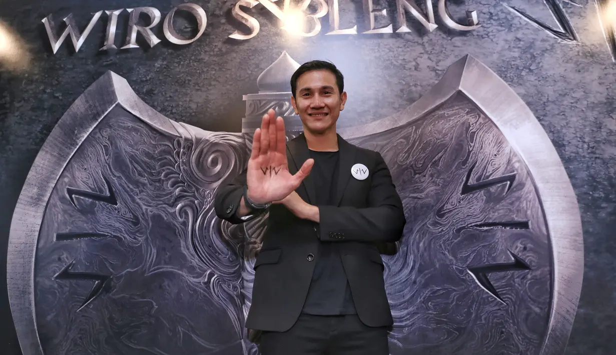 Cerita legenda Wiro Sableng segara digarap versi layar lebar. Tidak tanggung-tanggung, film itu digarap layaknya film hollywood. Demi penggarapan filmnya, Lifelike Pictures bekerja sama dengan Fox International Productions (FIP).(Adrian Putra/Bintang.com)