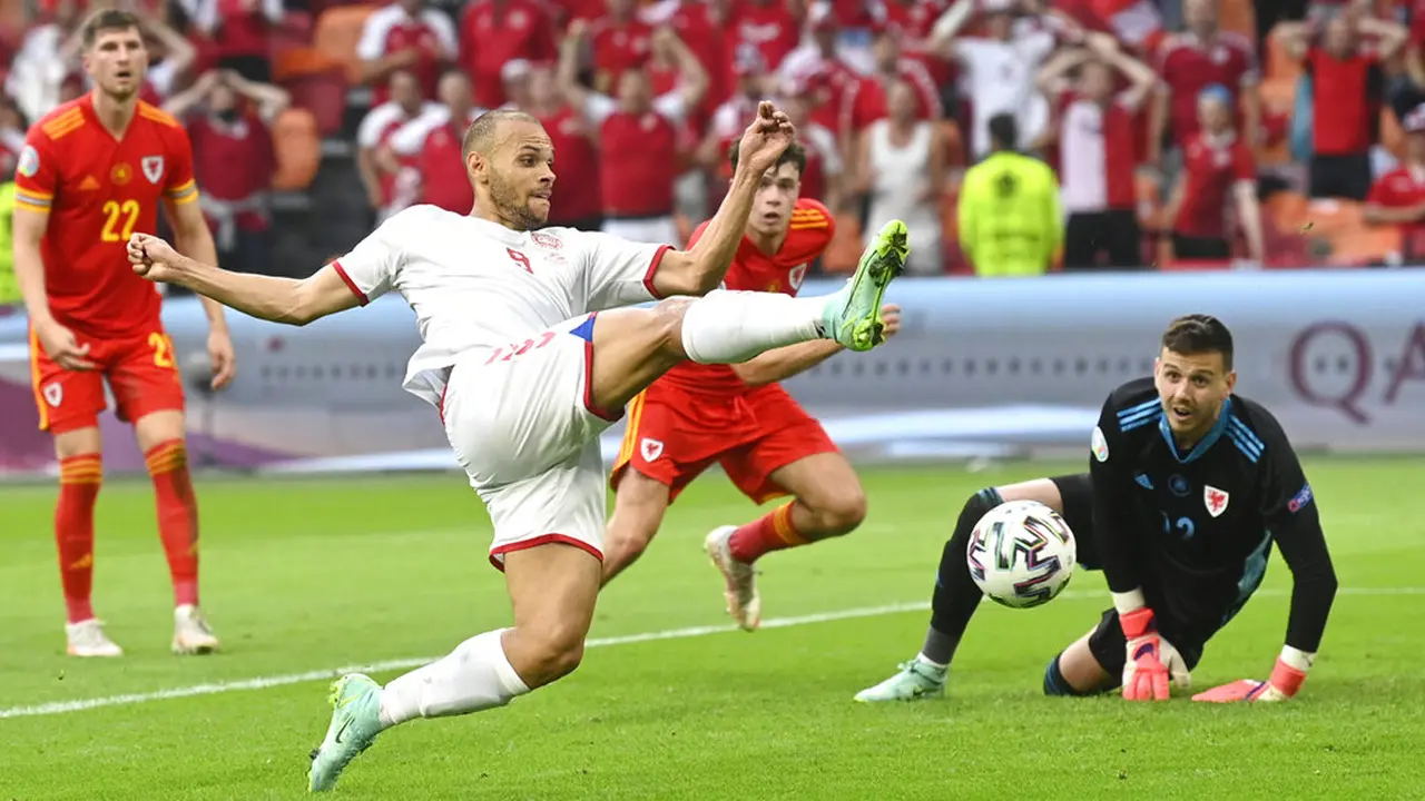 FOTO: Bantai Wales, Denmark Lolos ke Perempat Final Euro 2020