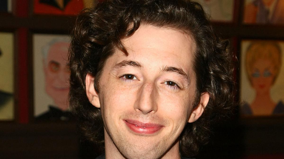 Aktor Broadway Josh Grisetti Meninggal di Usia 44, Akhiri Hidupnya Sendiri