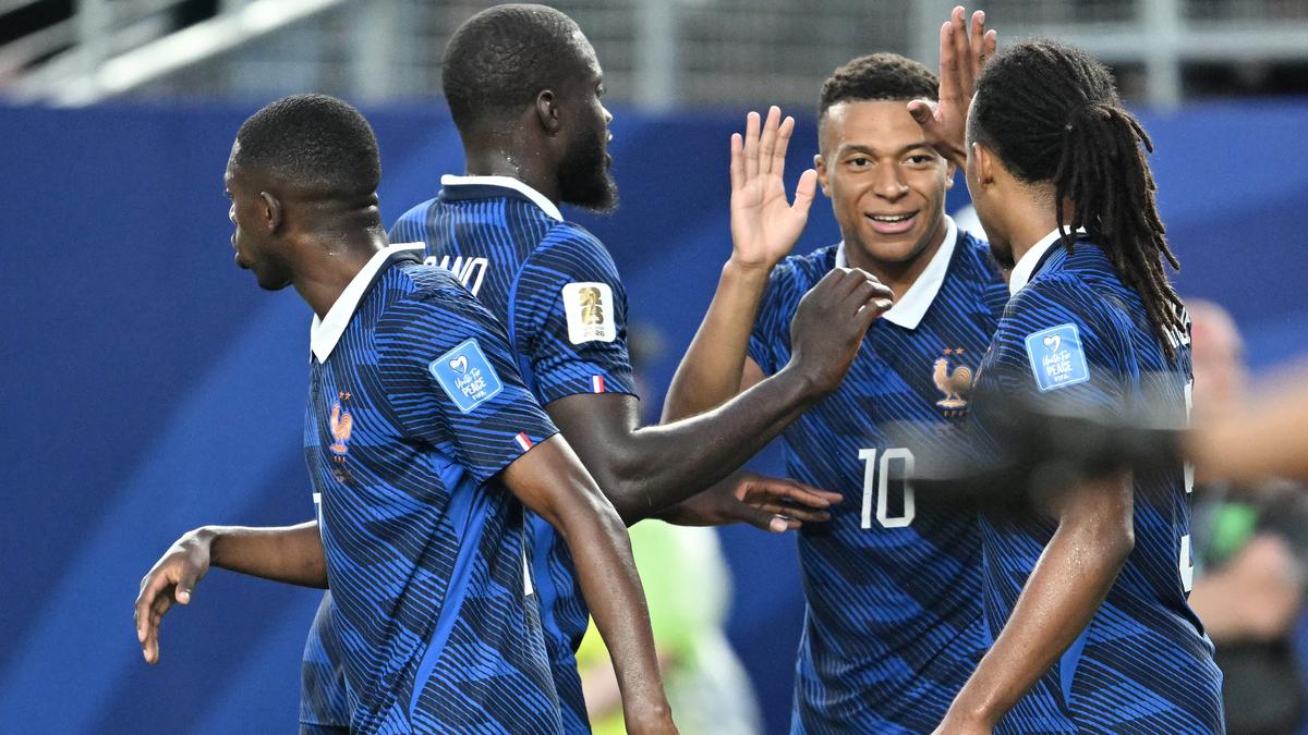 Brace Mbappe Bawa Prancis Lumat Irak, Lolos ke 32 Besar Piala Dunia 2026