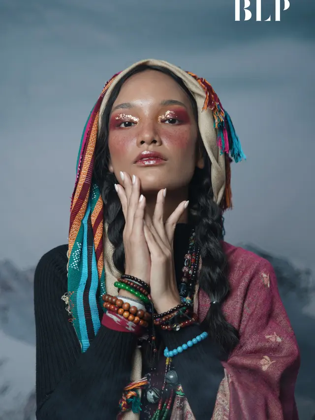 Tren Makeup Eksotis dengan Sentuhan Flores Tampil di Paris Fashion Week Fall/Winter 2023