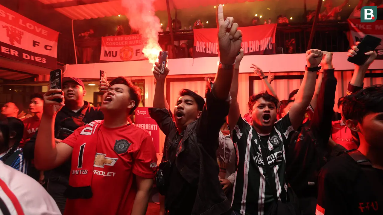 Roaring night Manchester United vs Liverpool di Pitch 98, Kemang