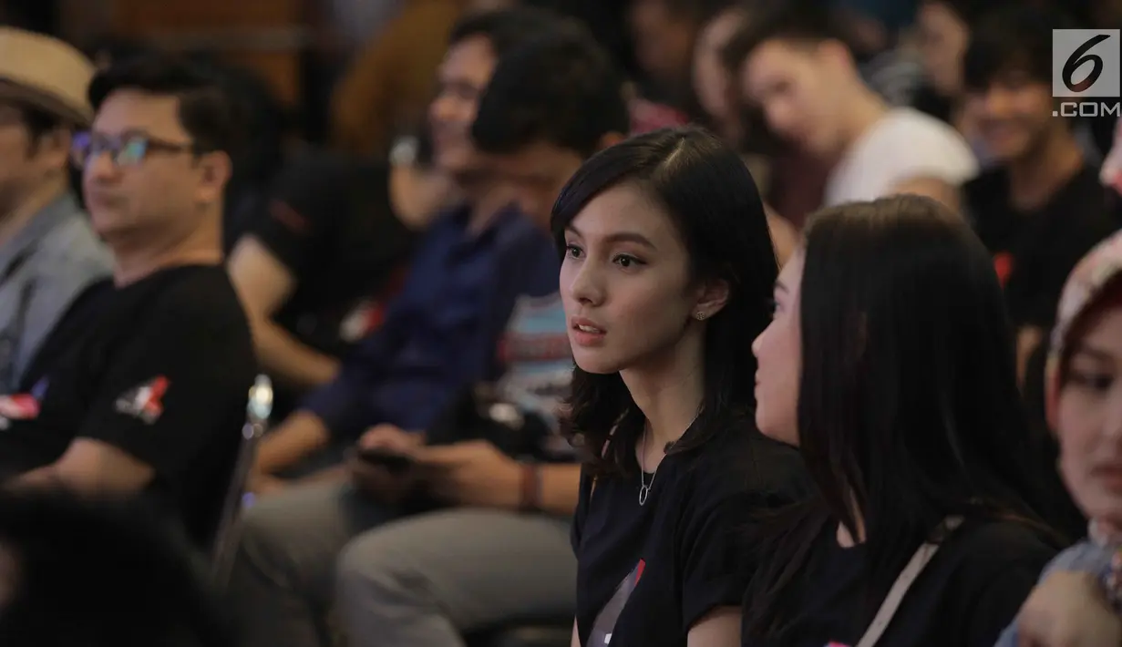 Nasya Marcella menghadiri acara perayaan setahun tayang sinetron Anak Langit di Jakarta, Selasa (20/2). Sinetron yang dibintangi oleh Stefan William dan Ammar Zoni ini pada 20 Februari 2018 sampai di tahun pertama tayang. (Liputan6.com/Faizal Fanani)