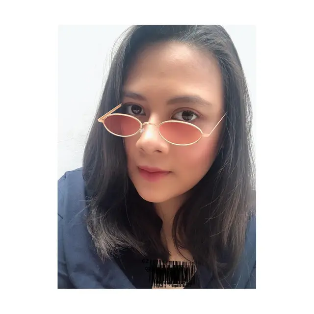 Jarang Terekspos, Ini 6 Potret Mizheel Adik Bungsu Paula Verhoeven