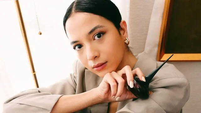 Putri Marino (https://www.instagram.com/p/C5Vk6dRvTUB/?img_index=1)