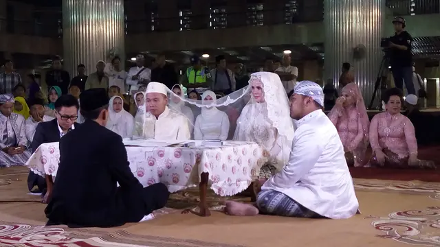 [Bintang] Vicky Prasetyo dan Angel Lelga