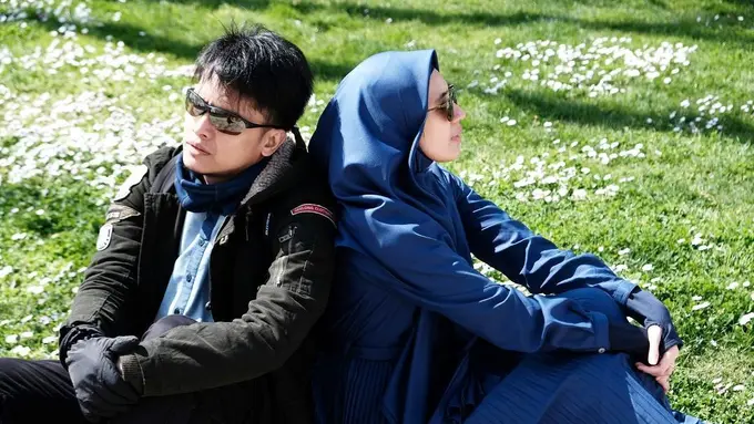 Dimas Seto dan Dhini Aminarti