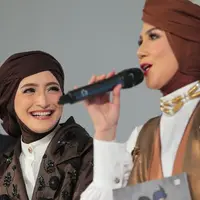 Selain dukungan moril, ini keuntungan yang tidak diduga dari 22 tahun persahabatan Inneke dan Marini.