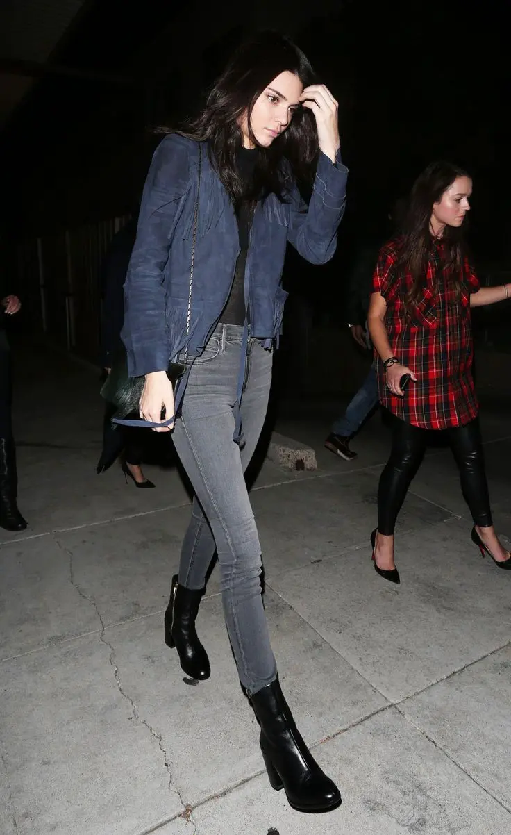 Style Kendall Jenner pakai sepatu boots. (Image: Pinterest)
