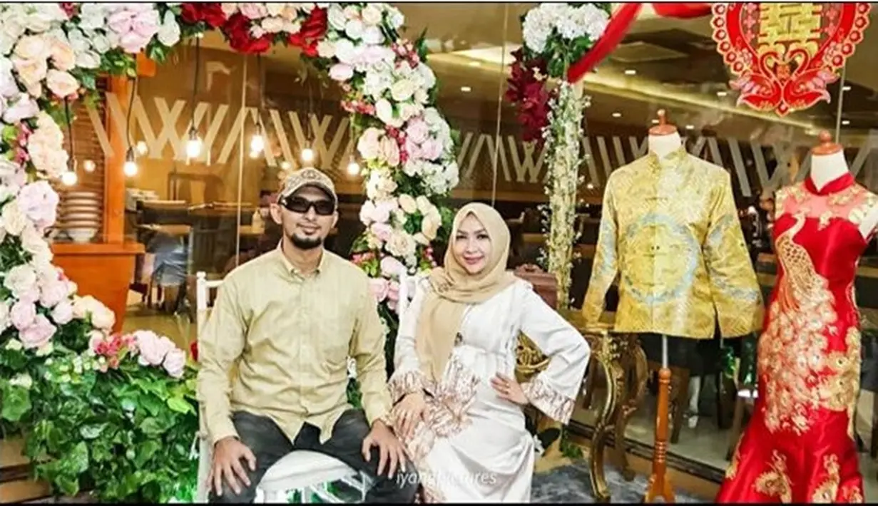 Potret maternity shoot Roro Fitria dengan berbagai tema. (Sumber: Instagram/roro.fitria1989)