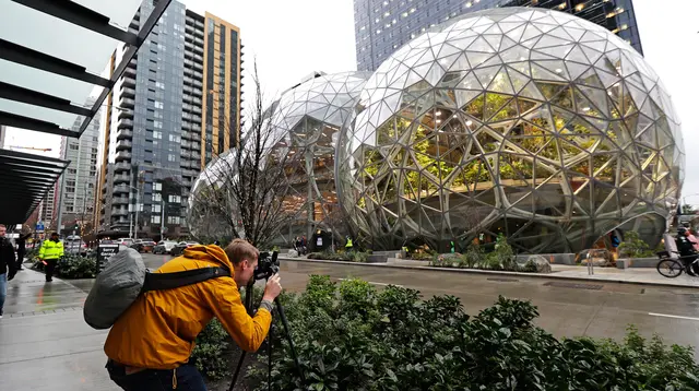 Kritik Proyek AI, 3 Insinyur Amazon Terancam Dipecat!
