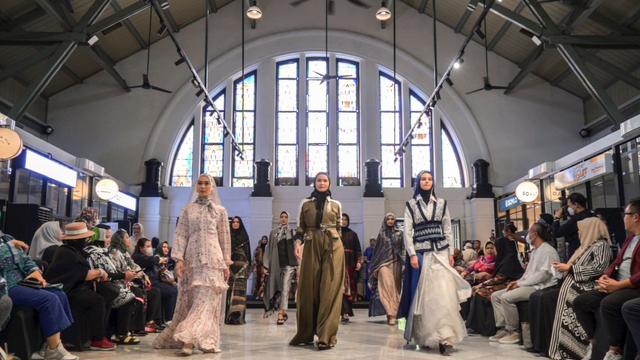 Isef Buka Peluang Fashion Muslim Lokal Dikenal Global Fashion