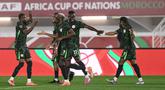 Nigeria berhasil meraih kemenangan besar dalam laga 16 besar Piala Afrika 2025 saat bertemu dengan Mozambik, Senin (05/01/2025) waktu setempat. (AFP/Sebastien Bozon)