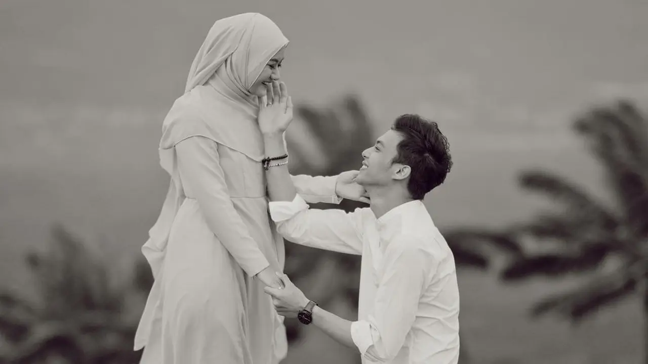 Dinda Hauw dan Rey Mbayang