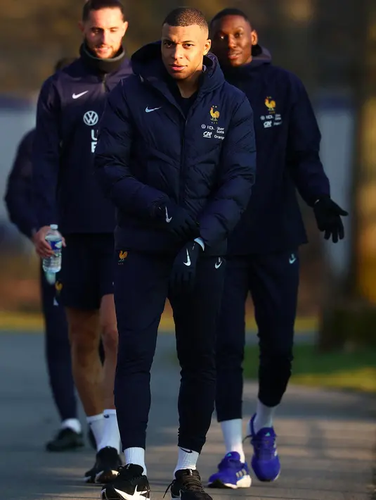 Kylian Mbappe kembali akan memperkuat Les Bleus, setelah absen ketika Timnas Prancis berlaga melawan Israel dan Italia. (FRANCK FIFE/AFP)