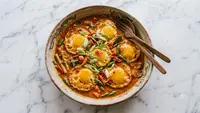 Resep Telur Ceplok Masak Santan Pedas, Mudah Dibuat dengan Bumbu yang Meresap