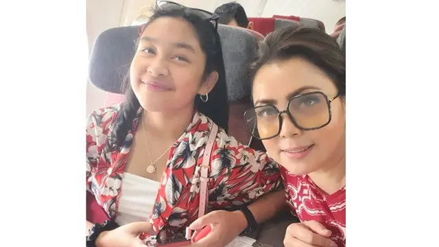 8 Potret Kedekatan Mayangsari dan Putrinya, Rayakan Ulang Tahun Sederhana