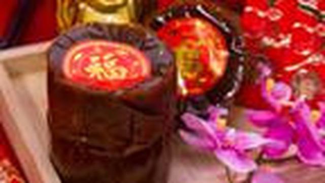 Kue keranjang atau dodol cina makanan khas imlek
