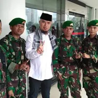 Ahmad Dhani sebelum berangkat ke Masjid Istiqlal (Instagram/@ahmaddhaniprast)