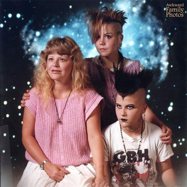 7 Potret Gaya Rambut Unik Anak di Tahun 80-an yang Jadul Banget