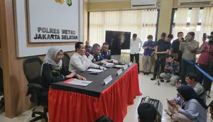 Kasat Reskrim Polres Metro Jakarta Selatan AKBP Bintoro menutup kasus kematian Brigadir RAT karena dipastikan bunuh diri. (Merdeka).