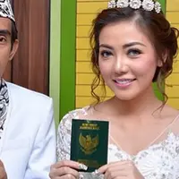 Akad nikah Bella Shofie dan Suryono. (via Instagram/bellashofie_settingan)