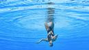 Perenang Jepang, Yukiko Inui, saat beraksi pada ajang World Aquatics Championships di Budapest, Hungaria, Rabu (22/6/2022). (AFP/Oli Scarff)