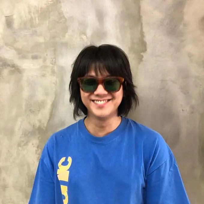 Iqbaal Ramadhan Pamer Potongan Rambut Baru, Malah Jadi Mirip Pak Tarno?