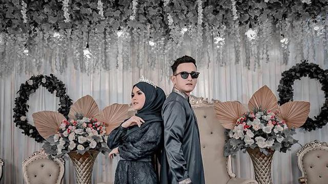 6 Potret Pernikahan Aktor Haydar Ali Assegaf dan Nada Sikkah, Digelar Tertutup