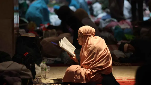 Penghujung Ramadan 1447 Hijriah, Umat Muslim Jalani Itikaf di Masjid Istiqlal Jakarta