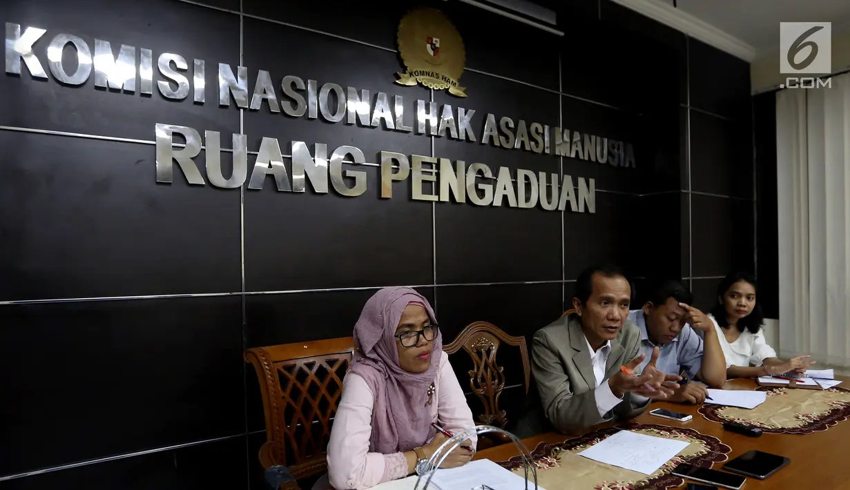 Komnas HAM menerima pengaduan dari 100 jurnalis di Jakarta, Senin (7/8). Selain mengadu karena pesangon, sejumlah wartawan Koran Sindo dari berbagai daerah juga mengadu soal PHK yang dilakukan secara tidak manusiawi. (Liputan6.com/Johan Tallo)