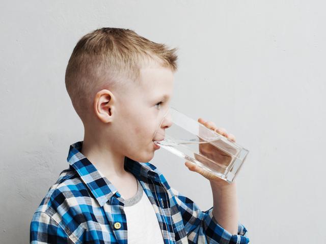 5 Manfaat Baik Minum Air Mineral Anda Patut Tahu Global Liputan6 Com